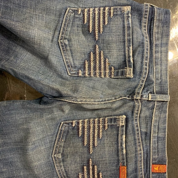 Jeans - Picture 2 of 4